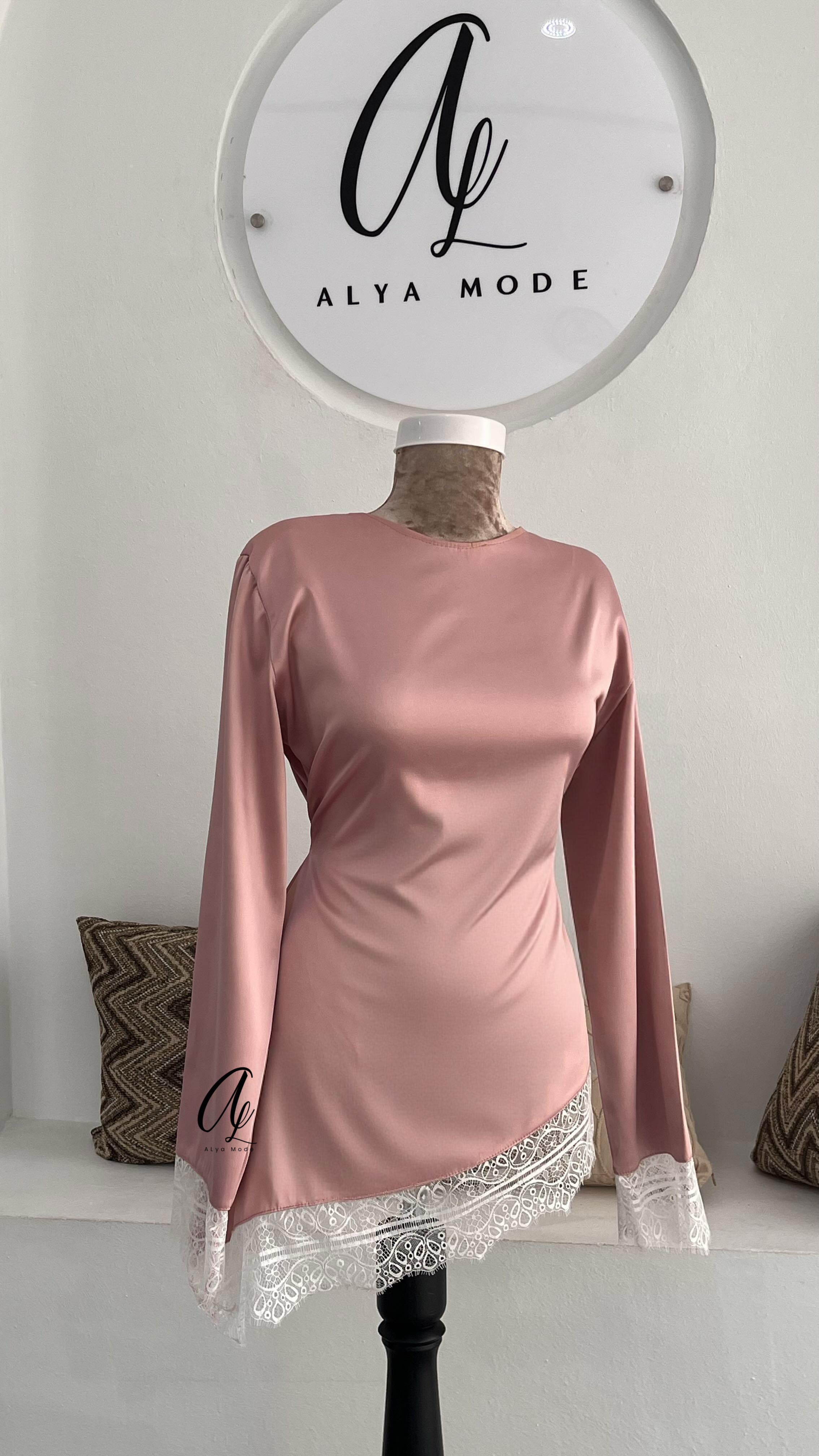 Satin top 🌸